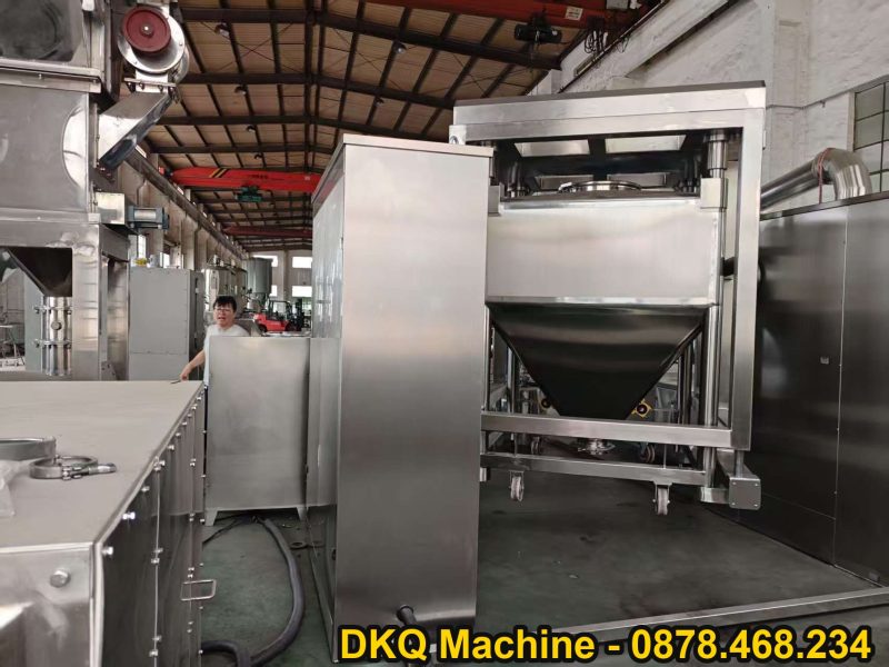 Máy xay sinh tố phễu nâng có điều khiển PLC