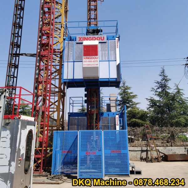 Palăng nâng cố định Cấu trúc kín hoàn toàn Nạp hạt chính xác cho máy tạo hạt tầng sôi