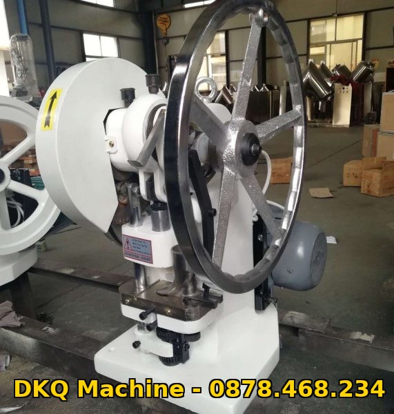 Máy dập viên tâm sai TDP-4